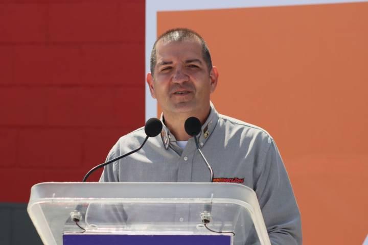 Celebra gobernadora de Tlaxcala inauguración de Autozone en Huamantla 