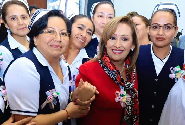 Celebró Gobernadora Lorena Cuéllar Cisneros día internacional de las y los enfermeros