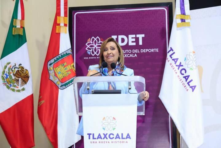 Gobernadora abanderó a la delegación tlaxcalteca que acudirá a los juegos nacionales Conade 2023