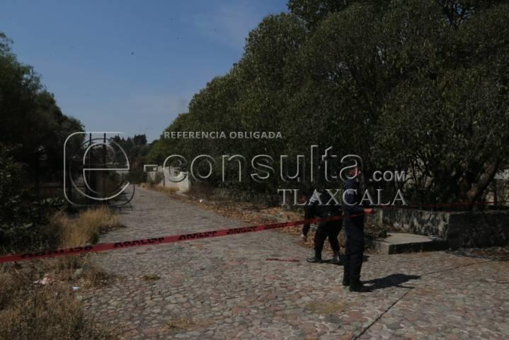 Ubican presuntos restos humanos embolsados en Panzacola, Papalotla 