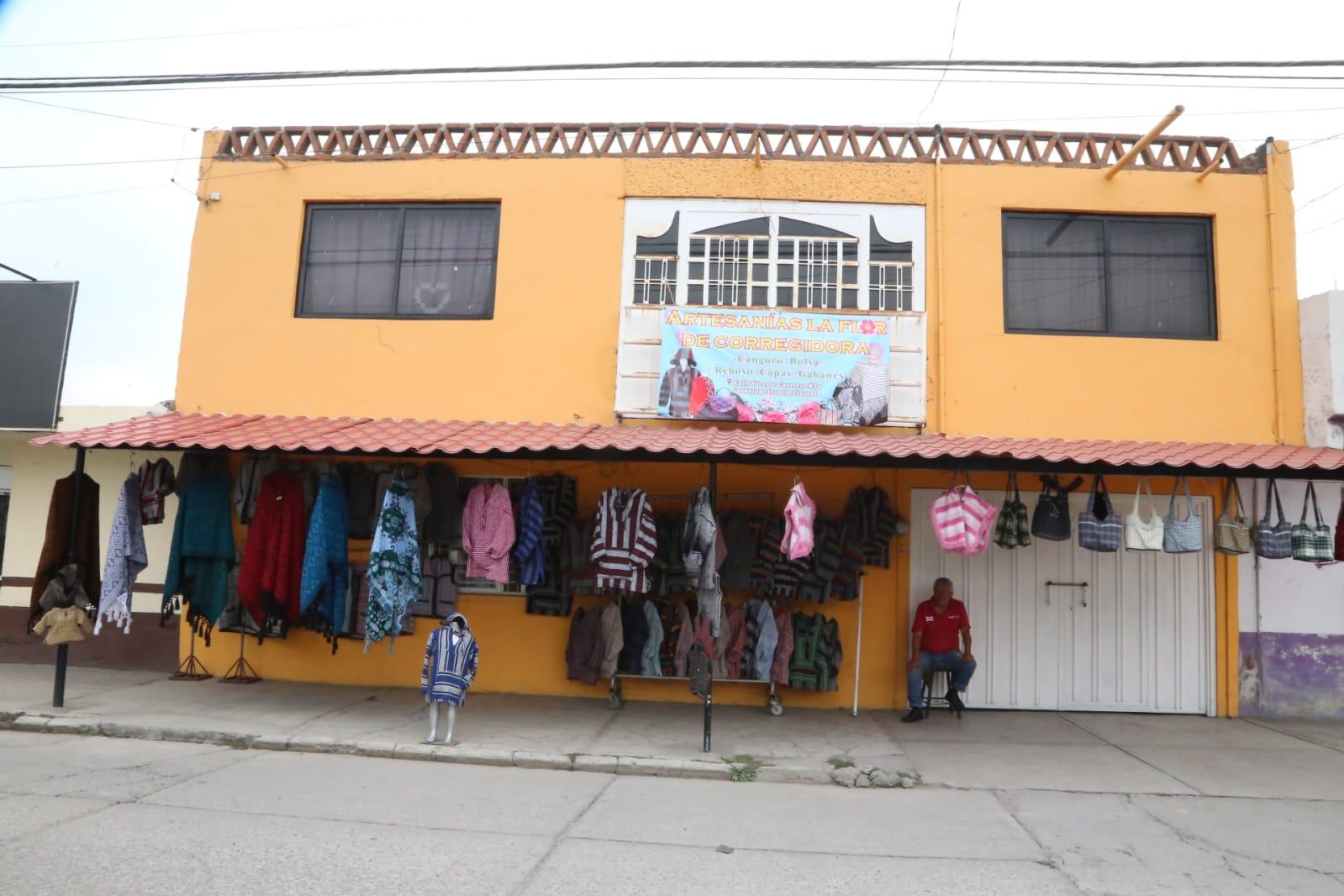 Bajas ventas reportan artesanos de Guadalupe Ixcotla 