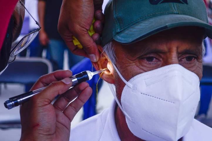 Gobierno municipal de Apetatitlán mantiene apoyos médicos a favor de la ciudadanía 