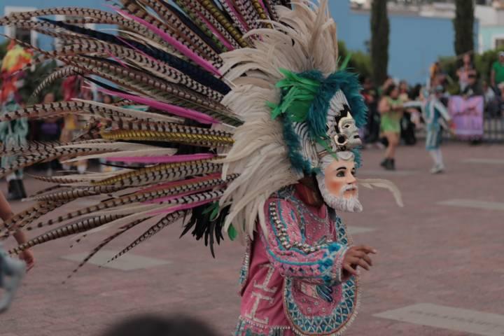 Carnavaleros de corazón festeja tercer aniversario en la plaza Juárez 