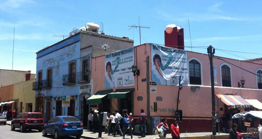 Retirará Comuna Huamantleca lonas políticas del primer cuadro de la ciudad