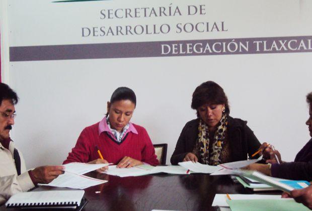 Firman Convenio Sedesol e Icatlax para Especializar Personal de Estancias Infantiles