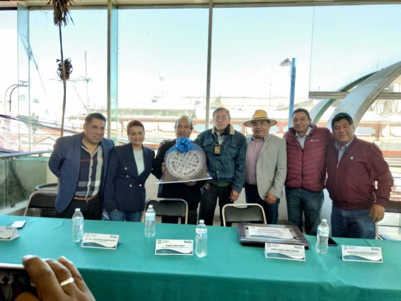 Ayuntamiento reconoce la trayectoria del primer periodista de San Pablo del Monte