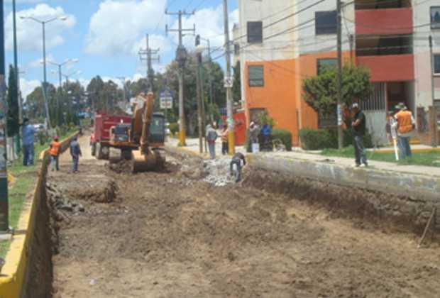 Rehabilitan boulevard Emilio Sánchez Piedras, en Calpulalpan