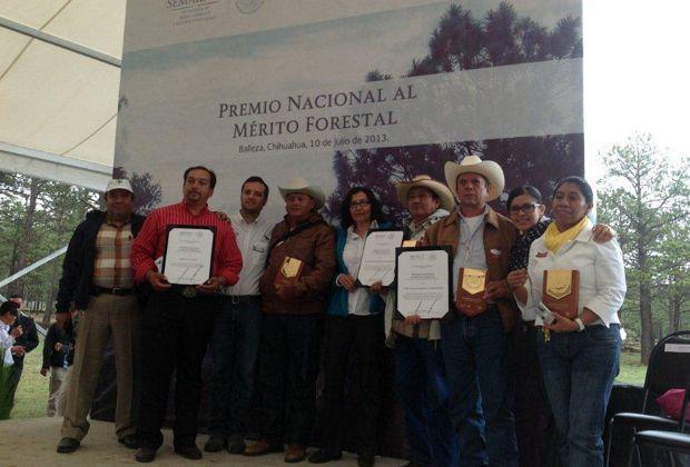 El Ejido El Rosario, Tlaxco, Galardonado del Premio Nacional al Mérito Forestal 2013