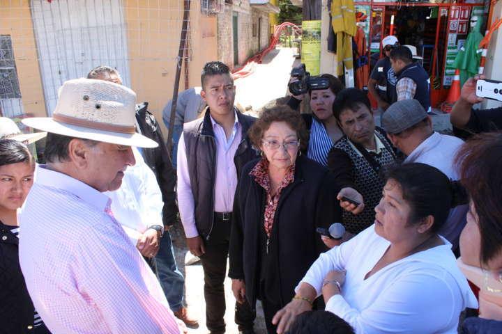 Supervisa Gobernador obra de mejoramiento urbano en Calpulalpan