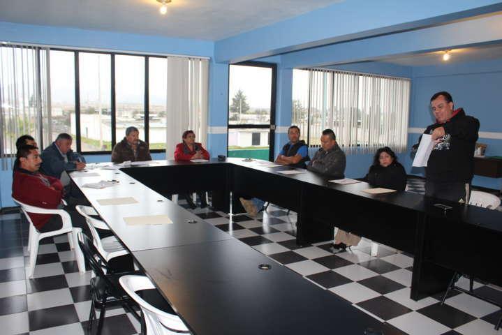 Empresario desmiente ante cabildo factura al municipio de Benito Juárez 