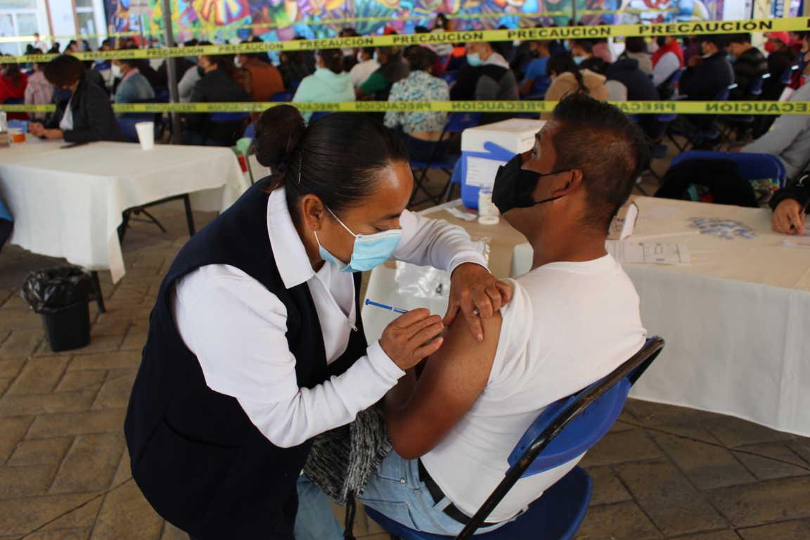 Vacunación contra Covid-19 a personas de 30 a 39 años de edad en Tepetitla