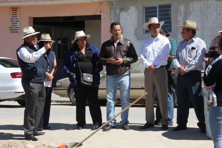 Supervisa alcalde de Calpulalpan obras de infraestructura en colonias y comunidades
