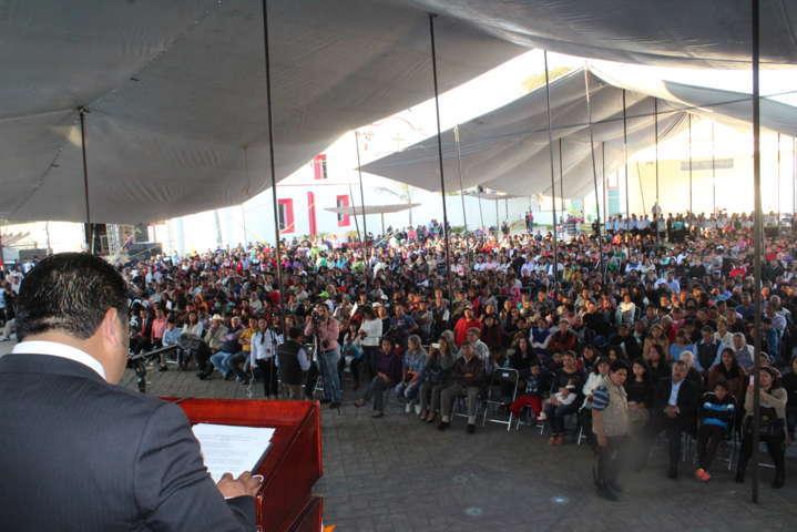 Fernández Nieves promete un “gobierno honesto y cercano a la gente”