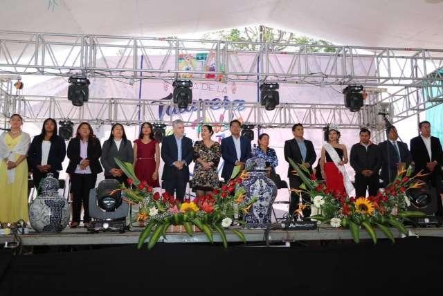 Cutberto Cano Coyotl inaugura Feria de la Talavera en San Pablo del Monte 2017