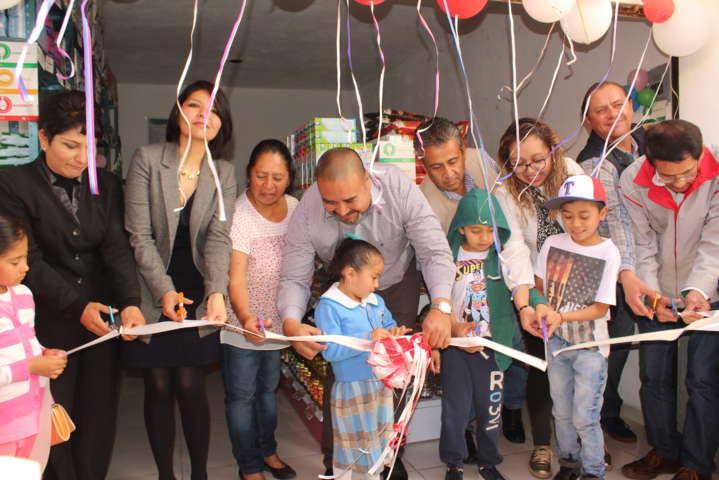 Badillo Jaramillo entrega tienda comunitaria a la ciudadanía