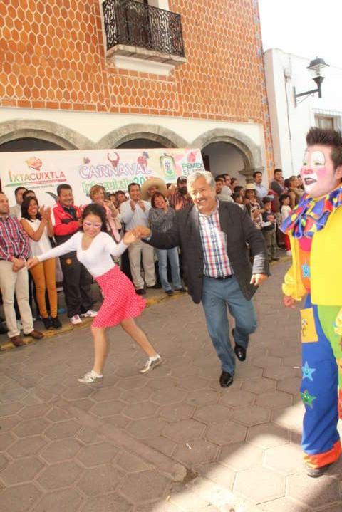 Desfile de carnaval Ixtacuixtla 2017 desbordo pasión, alegría, colorido y música