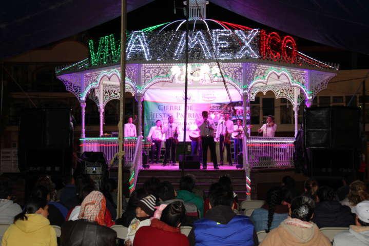 Con encuentro de mariachis concluyen festejos patrios en Calpulalpan