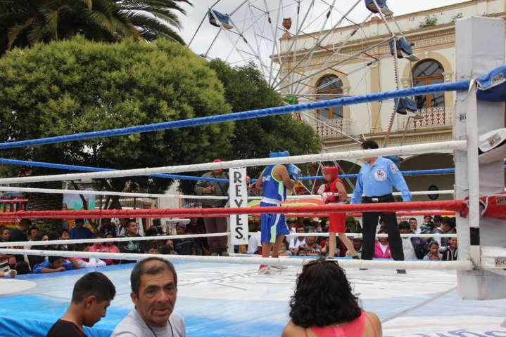 Entrega CMB galardón simbólico a Gobernador de Tlaxcala	