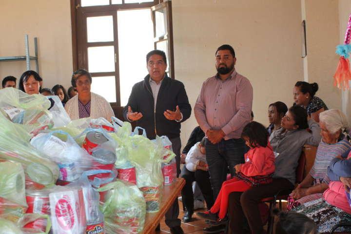 Continúa entregando Ayuntamiento de Calpulalpan paquetes alimentarios  a familias Calpulalpenses