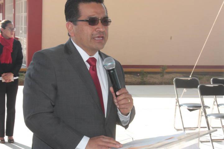 Entrega Alcalde Cutberto Cano Coyotl techumbre en el Cobat Plantel 23 de SPM