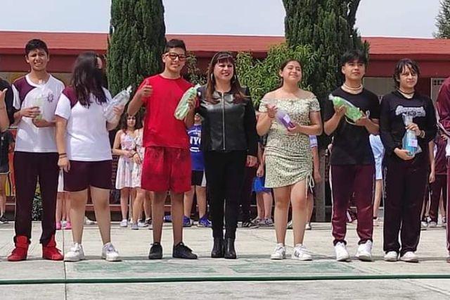 La congresista Gabriela Brito celebra el día del estudiante en Tlaxcala