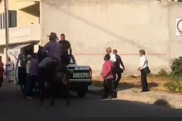 Charros ridiculizan a policías de Panotla