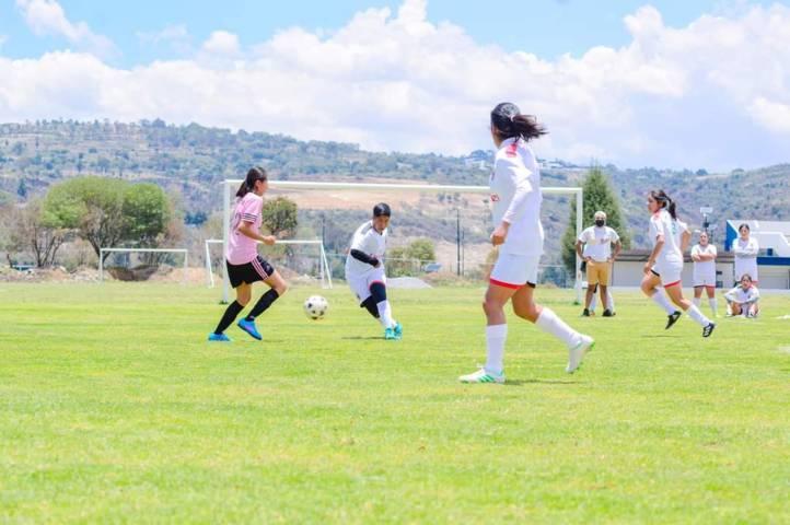 Arranca tercer torneo de fútbol convocado por el ayuntamiento de Apetatitlán