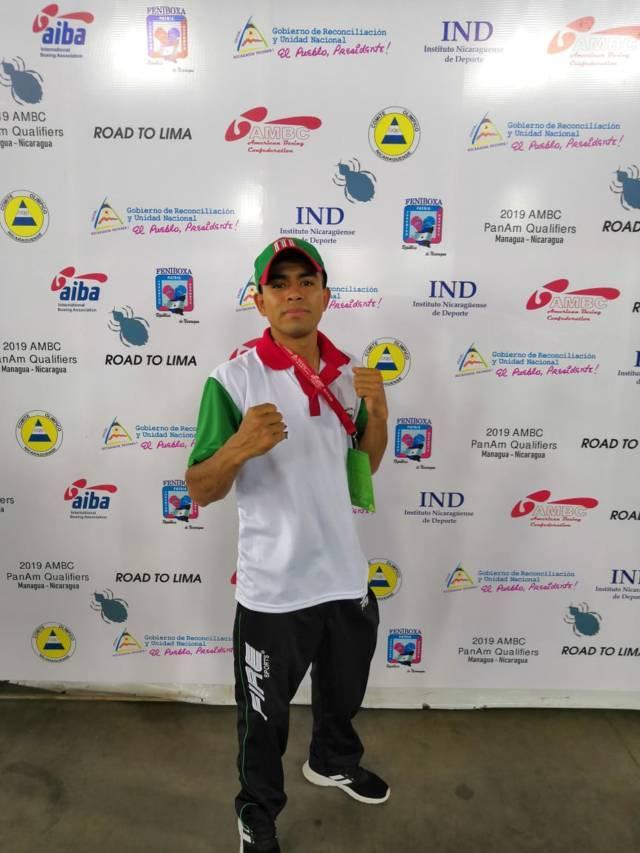 Boxeador Miguel Ángel Capilla Flores de San Pablo del Monte, viaja a Nicaragua