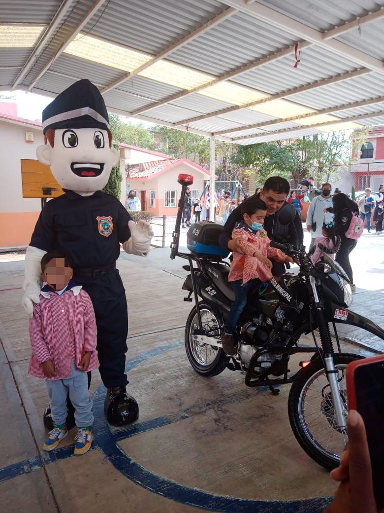 Continúa Policía Municipal de Apizaco con la creación de grupos "Blindaje Seguro" y "Escuela Segura"