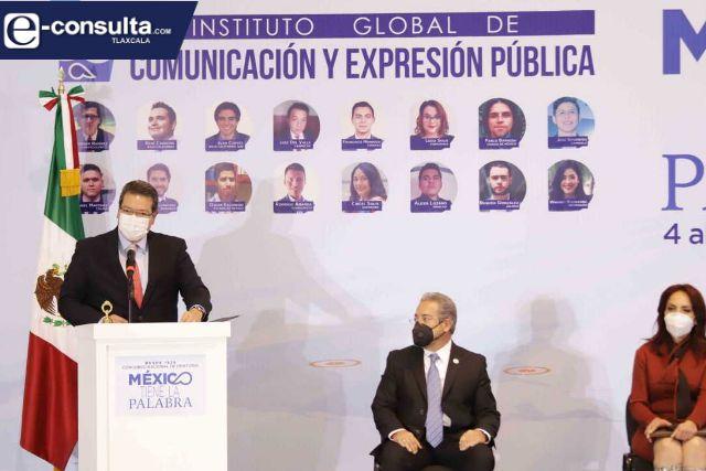 Marco Mena premia a ganadores del Concurso Nacional de Oratoria 2020