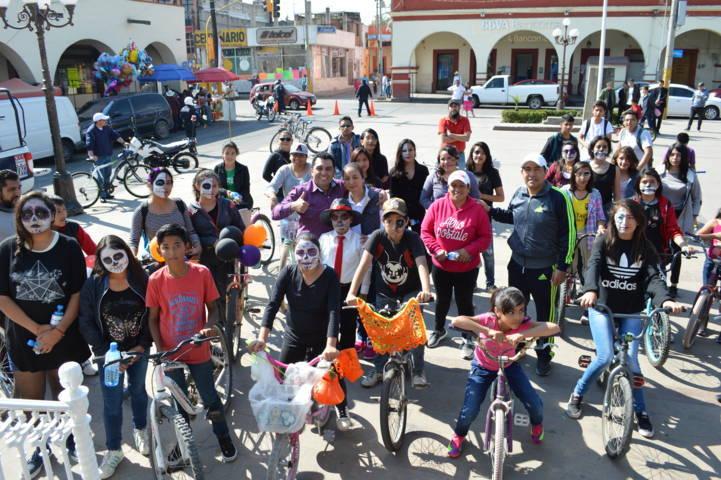 Ayuntamiento Celebra el Día de Muertos con un paseo ciclista