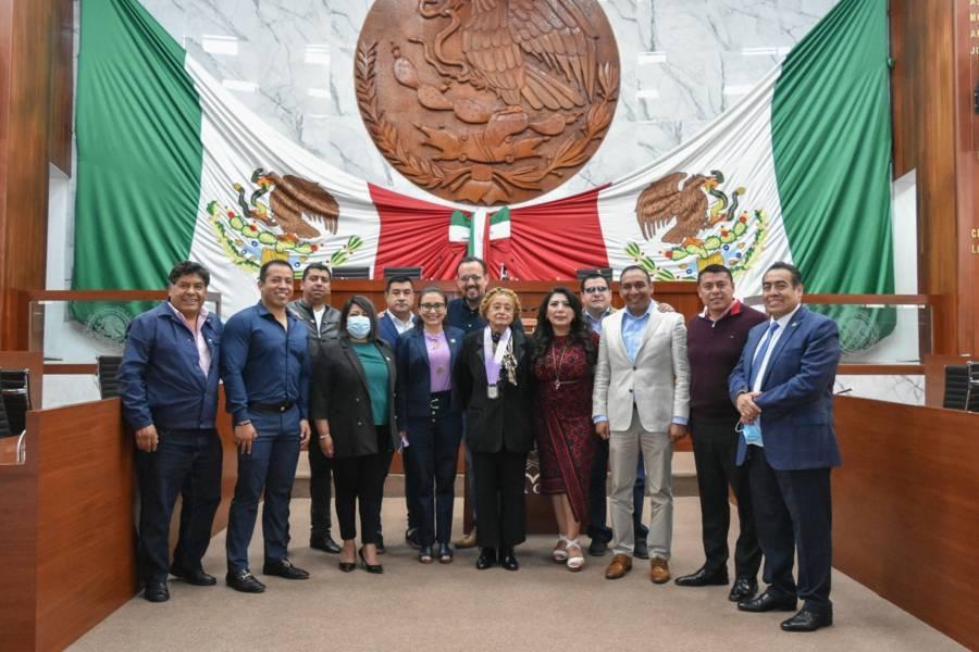 Congreso reconoce a Guadalupe Alemán con Presea ¨José Arámburu Garreta¨ 
