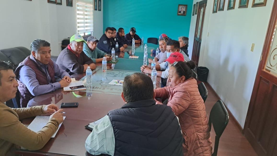 Ayuntamiento de San Pablo del Monte mantiene mesa de trabajo con comité de la obra de la Calle Xicohténcatl