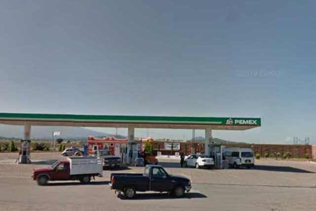 Hampones atracan gasolinera en Xaloztoc