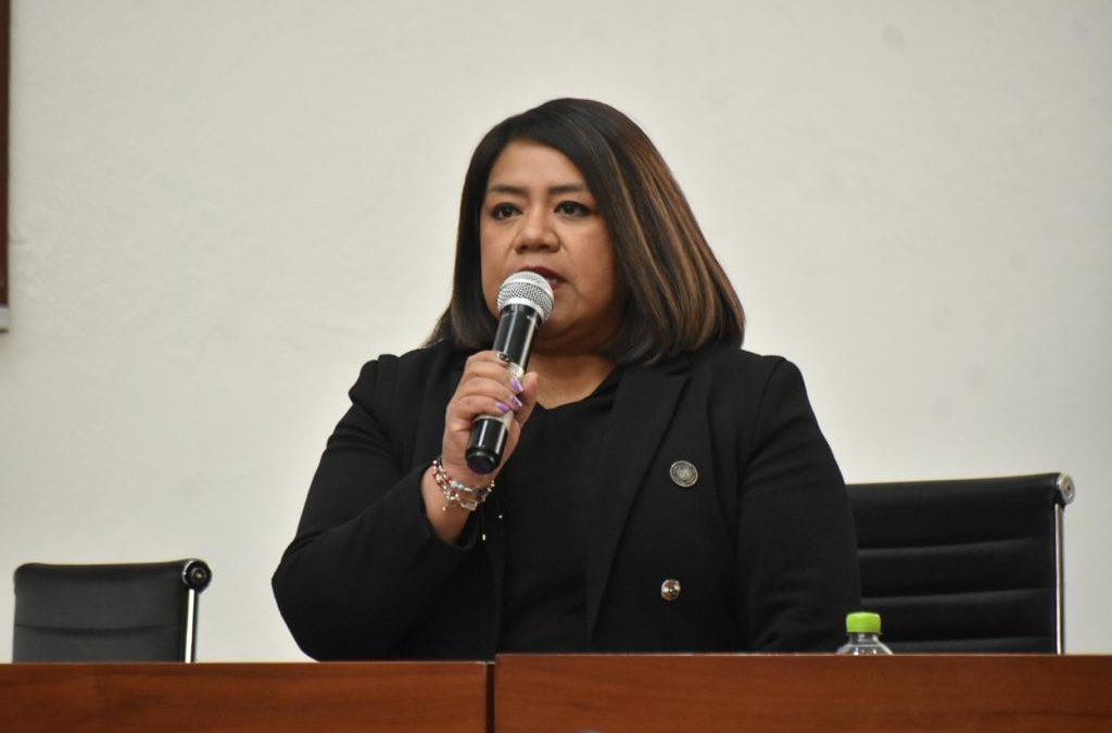 Maribel León podría asumir la Mesa Directiva del segundo periodo ordinario  