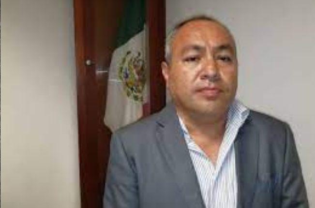 Capitalinos inconformes con el trabajo del titular de la CAPAM, Gabino Uribe
