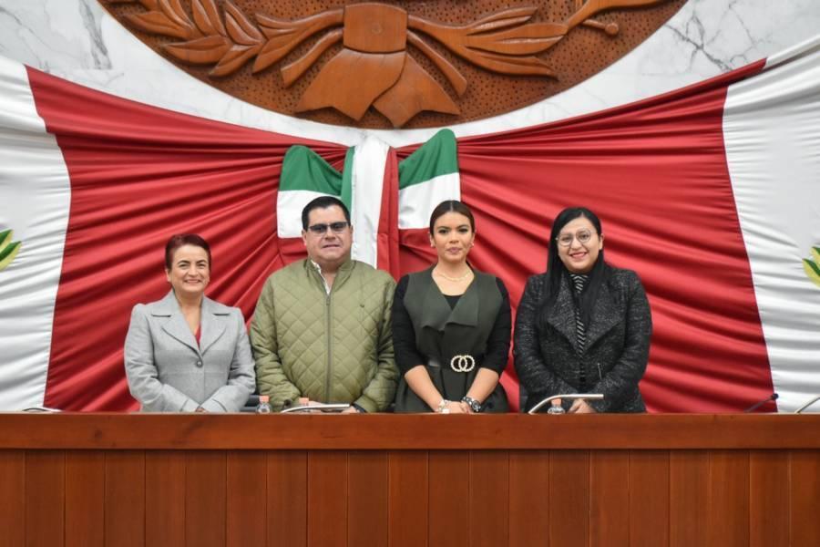 Propone Maribel León legislar en materia de educación inclusiva