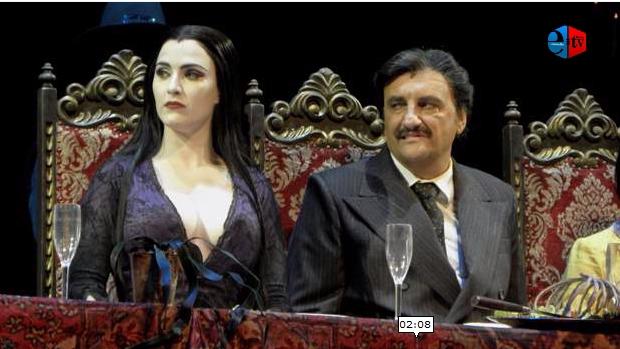 Presenta la Compañía Universitaria de Teatro Los locos Addams, EL MUSICAL