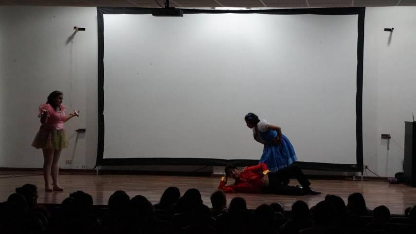 Presentan la obra teatral El Cascanueces en San Pablo del Monte