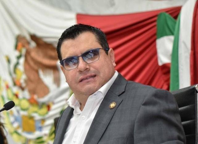 Ridículo, Jorge Caballero sueña y quiere reelegirse como diputado en Morena  