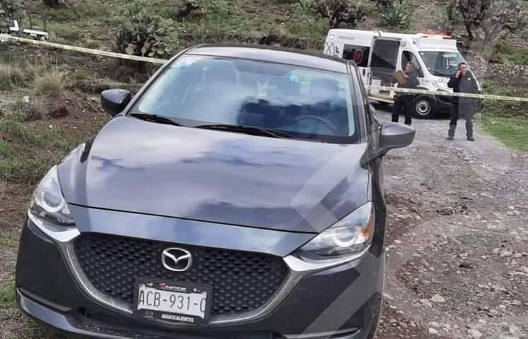 En Tequexquitla estrangulan a mujer con el cinturón de seguridad y la abandonan en un auto