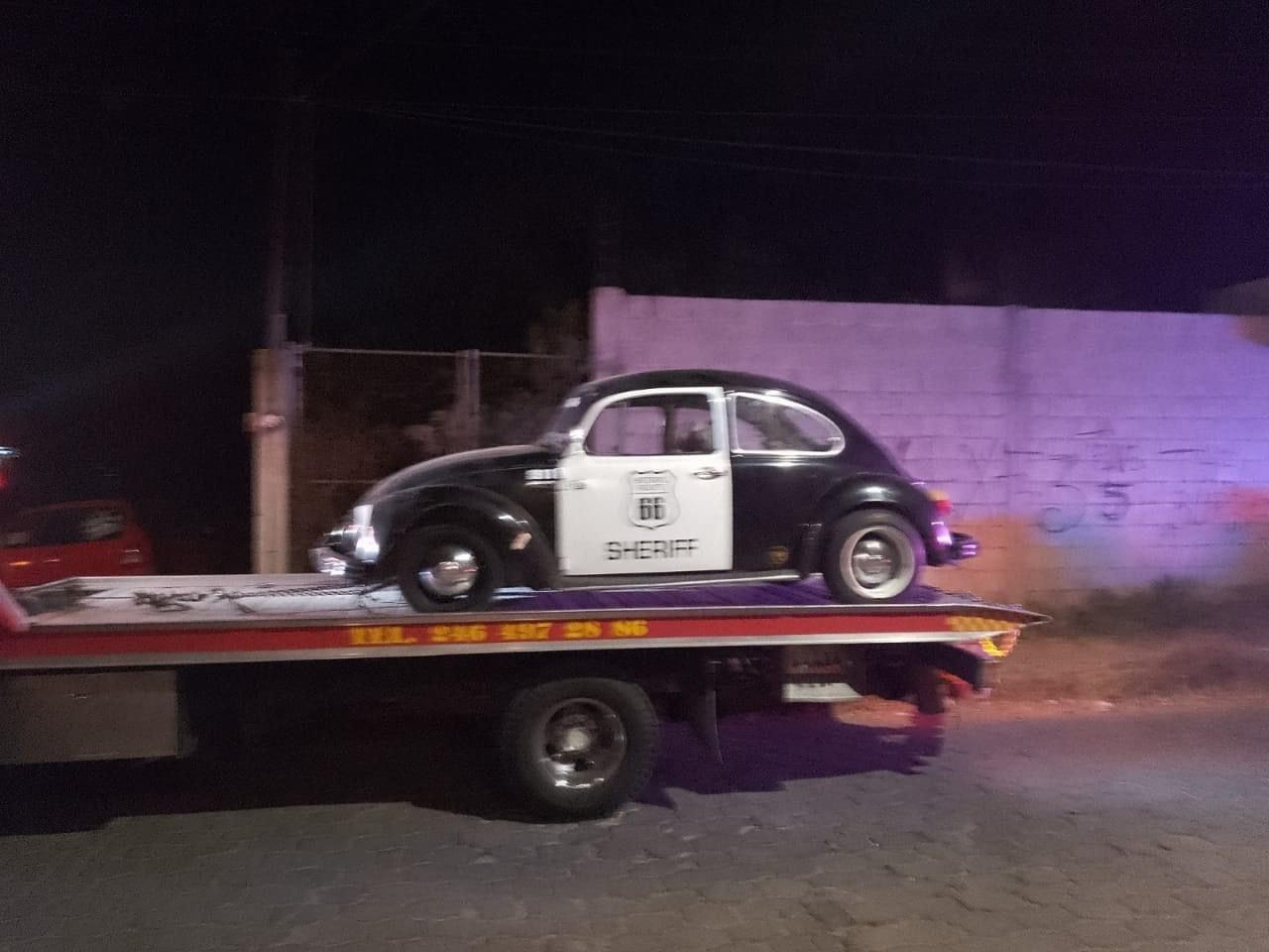 En Papalotla ponen a disposición a vehículo y chofer por usar aditamentos policiales