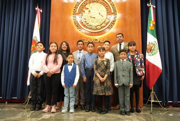 Reciben a niñas y niños presidentes por un día en el Congreso del Estado de Tlaxcala 