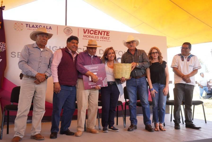 Vicente Morales Pérez inauguró el Fondo de semillas nativas “Teocintle” en Hueyotlipan