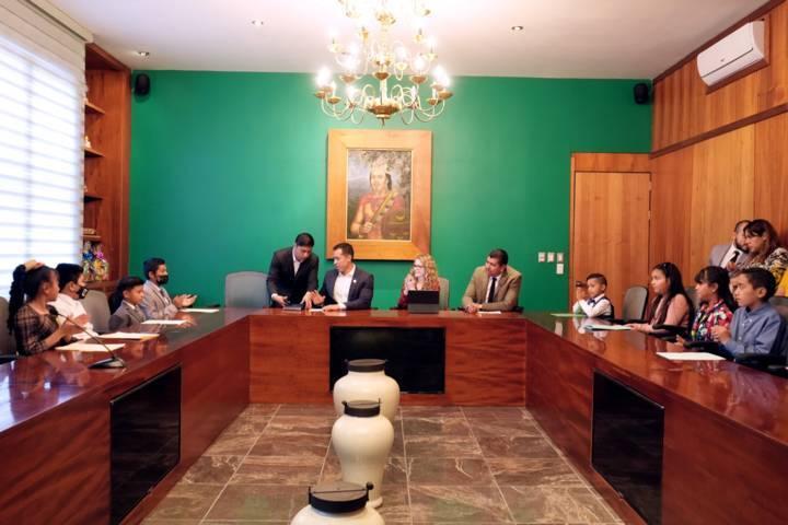 Reciben a niñas y niños presidentes por un día en el Congreso del Estado de Tlaxcala 