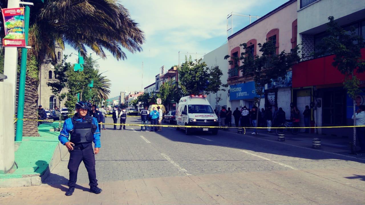 En enfrentamiento, Policía de Apizaco frustra asalto a camioneta de Valores