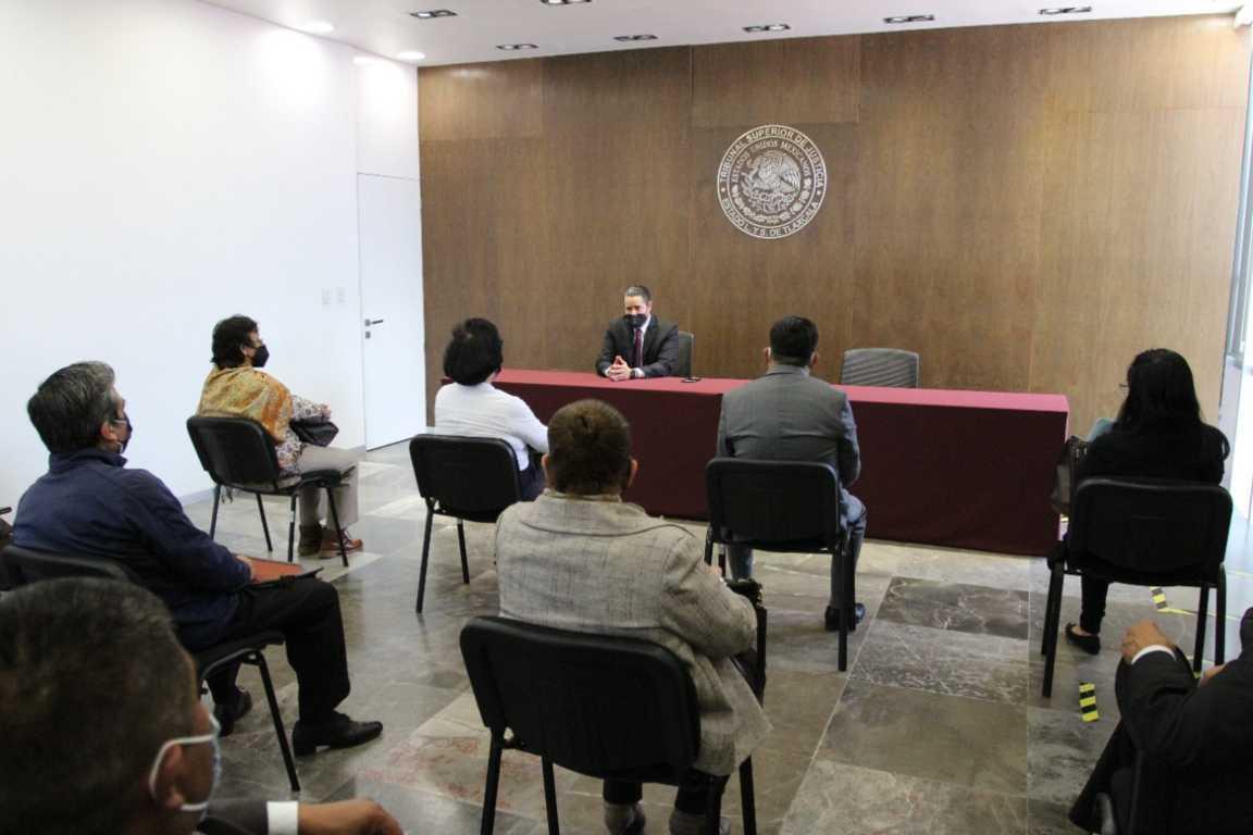 Conversa Héctor Maldonado con colegios y barras de abogados de Tlaxcala