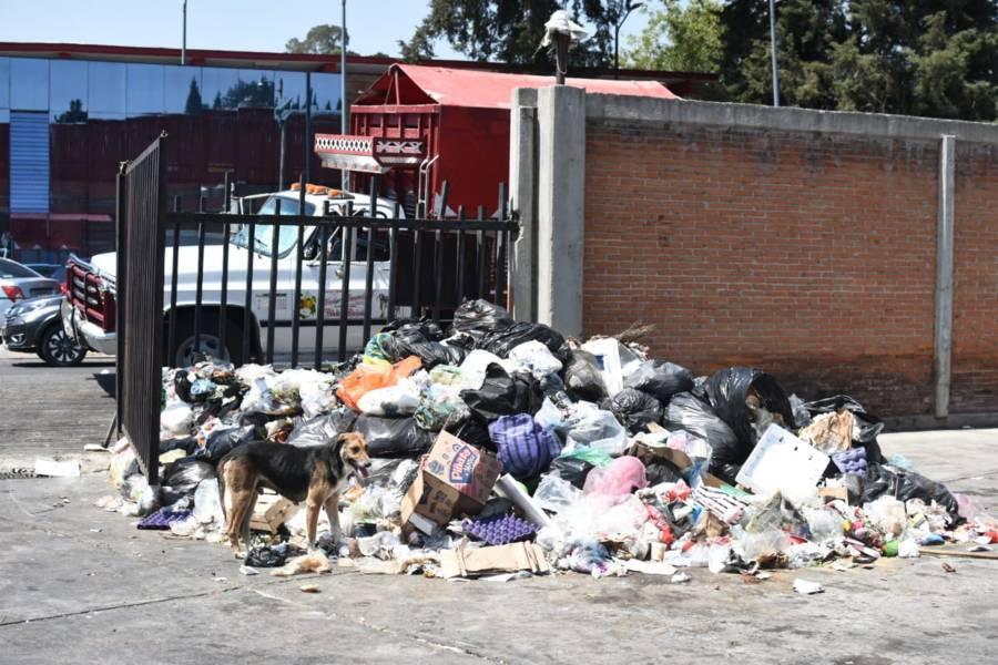 #Video | Por falla mecánica retrasa recolección de basura en el mercado capitalino