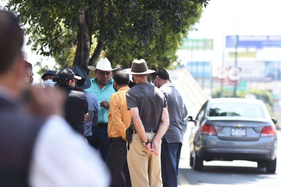 Surge caos vial en Chiautempan por supuesta invasión de ruta