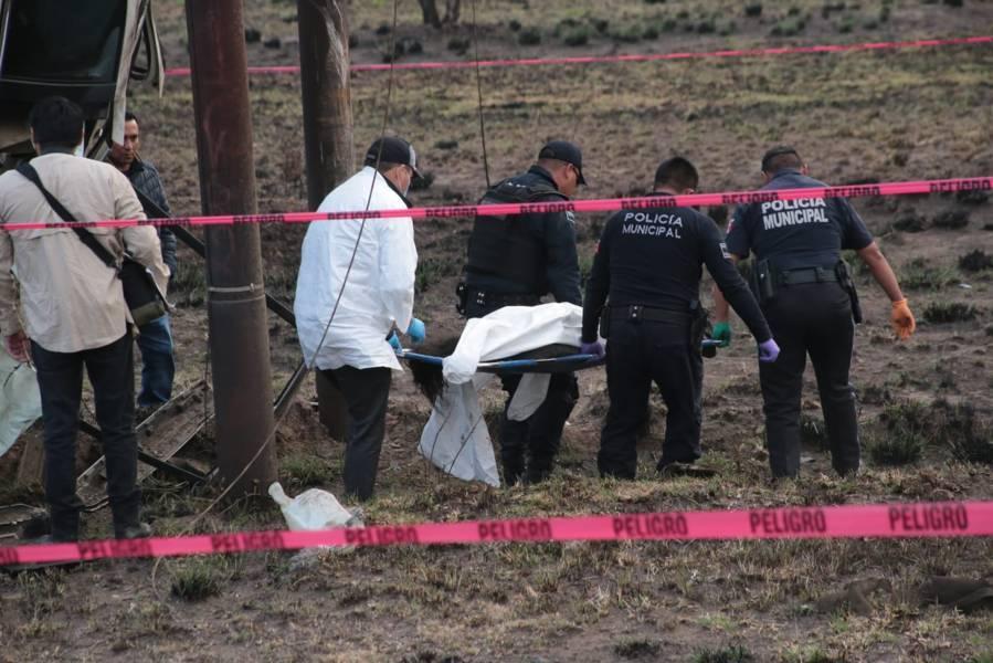 Mujer pierde la vida en aparatosa volcadura en la Tlaxco-Apizaco